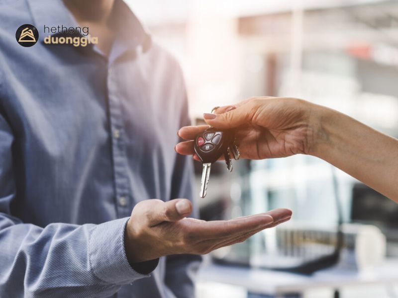 Chi phí thực tế khi cầm đồ xe ô tô đang vay thế chấp